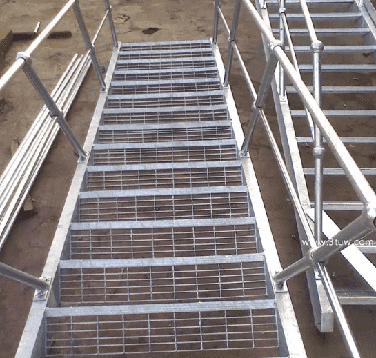 河北鍍鋅鋼格柵踏步廠家規(guī)格都什么價(jià)格？